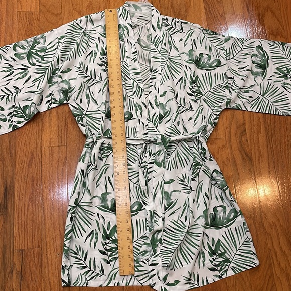 Poppy Love Petal Woman Robe One size fits most Green white fern palm print tie - Picture 7 of 10